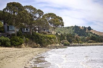 Beach :: 125-127 Western