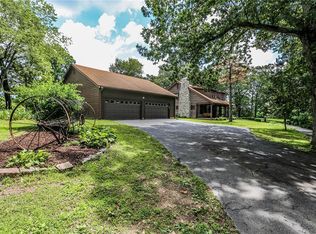 4202 E Four Ridge Rd, Imperial, MO 63052