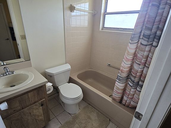 2nd image of 84 W Royal Fern Pl