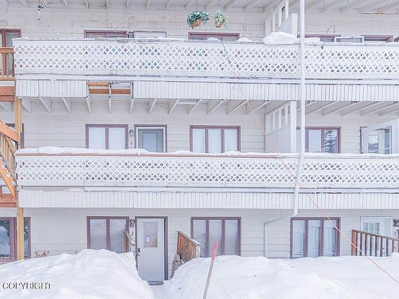 2nd image of 130 Vassar Cir APT 6