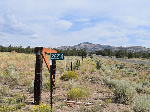 2nd image of 26214 S Crooked River Hwy