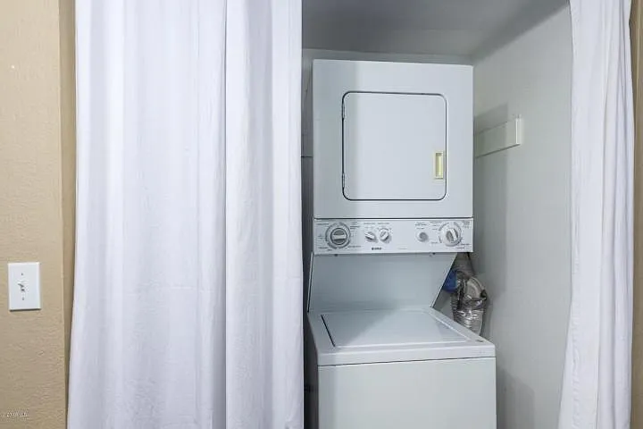 808 E Lawrence Ln #103 — Photo 7