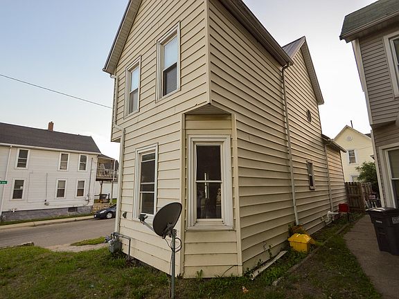 2nd image of 701 Garfield Ave