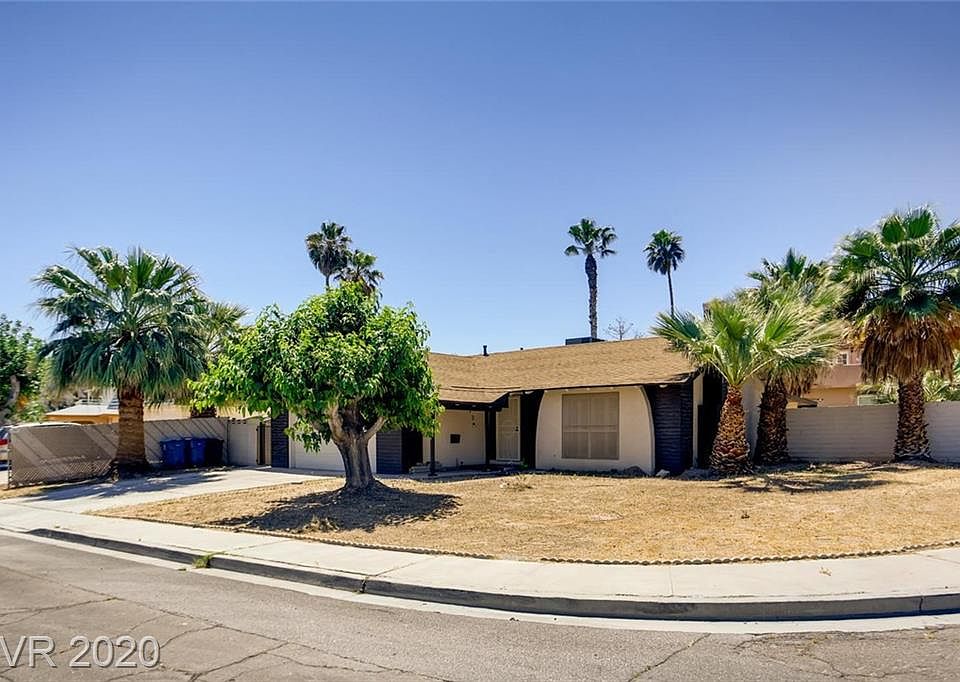 1st image of 2547 Capistrano Ave