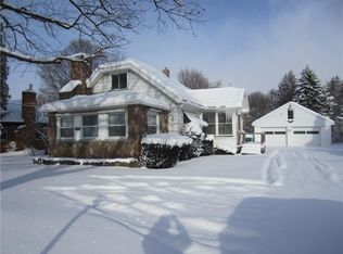2452 Browncroft Blvd, Rochester, NY 14625