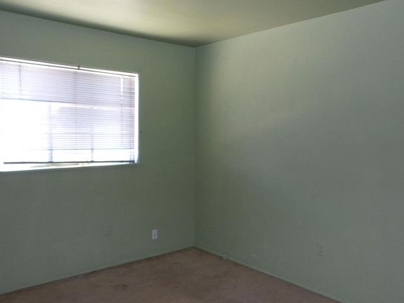 5th image of 505 Torrance St SE
