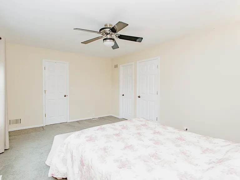 814 Dunhill Dr — Photo 13