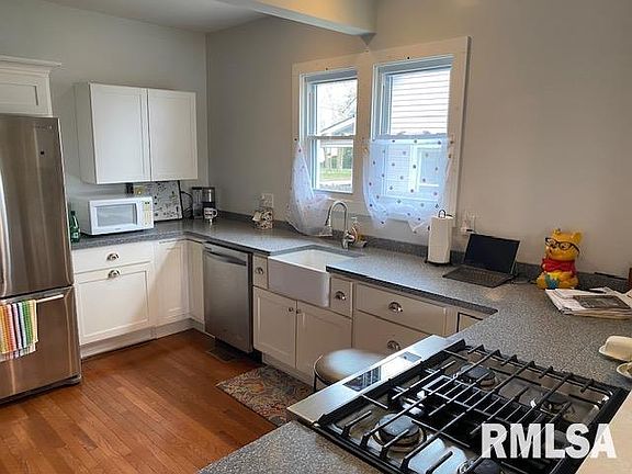 5th image of 414 Elles Ave