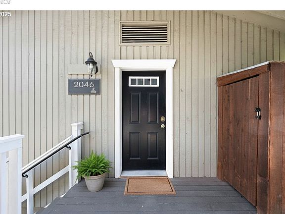 2nd image of 2046 W 14th Pl