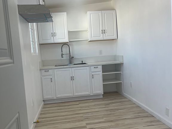 2nd image of 6103 Southside Dr #1