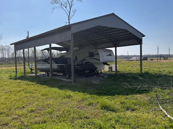 33-36 Dancing Eagle Ln, Clifton, TN 38425