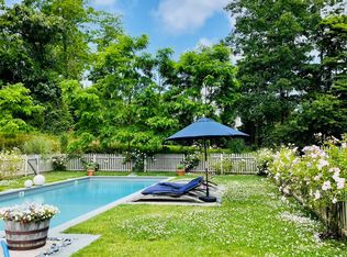 21 S Beach Rd, Southampton, NY 11968