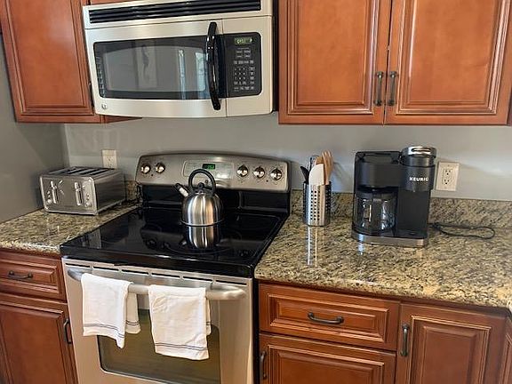 5th image of 218 Vista Grande Dr #1