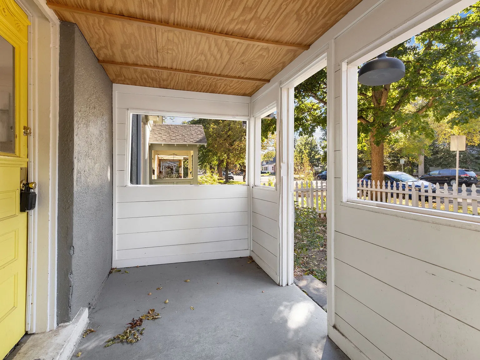 3 bed, 1128 sqft, $3,500 — Photo 3