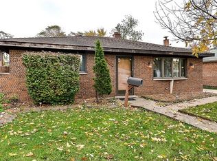 17213 Burnham Ave, Lansing, IL 60438