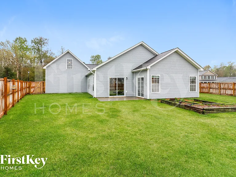 646 Savannah River Dr — Photo 15