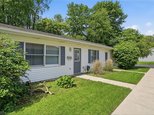 124 Tiffin Ave #A/b, Huron, OH 44839