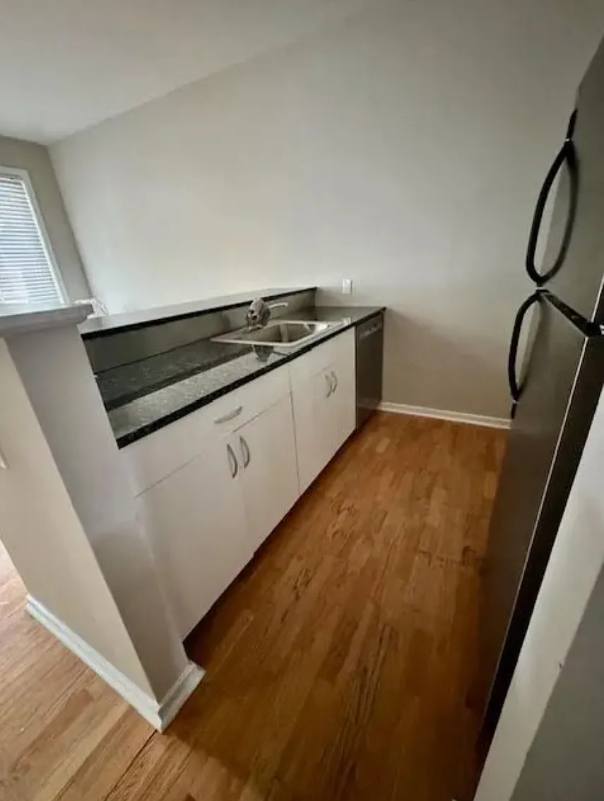 1 bed, $1,400 — Photo 4