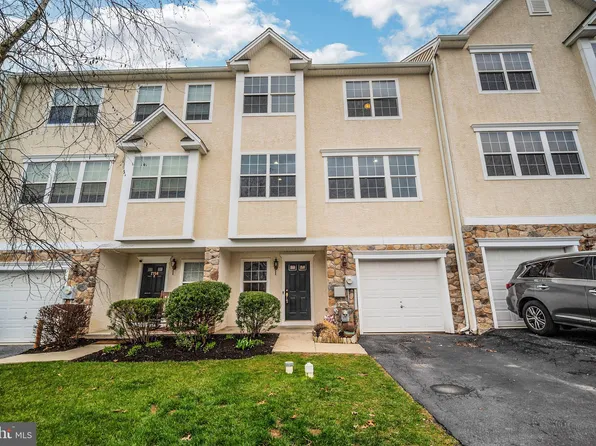 2758 Fynamore Ln, Downingtown, PA 19335