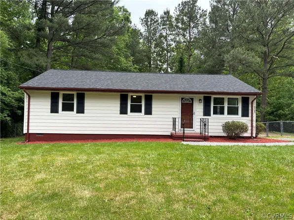 4509 Pamela Dr, Disputanta, VA 23842