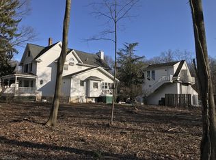 184 E Northfield Rd, Livingston, NJ 07039