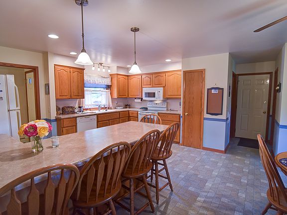 2nd image of 4061 Western Dr