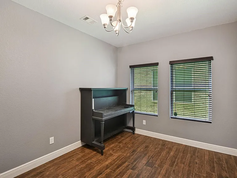 1226 Newsome Glenn Dr — Photo 15