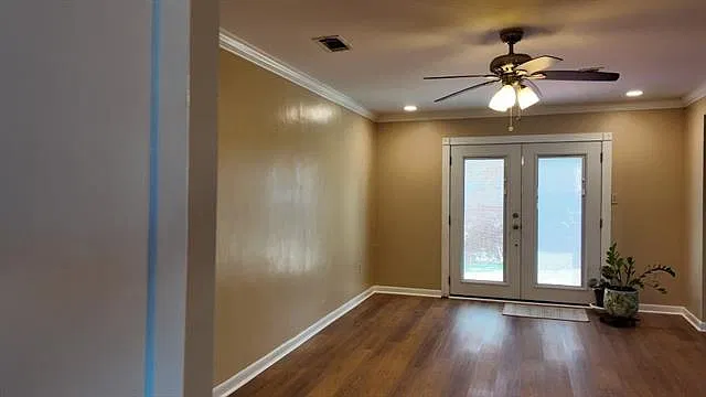 3 bed, 2.0 bath, 1750 sqft, $1,750 — Photo 2