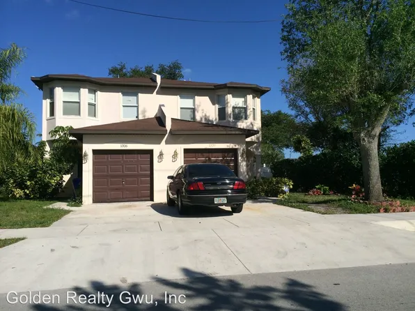 1300 SW 44th Ter, Fort Lauderdale, FL 33317
