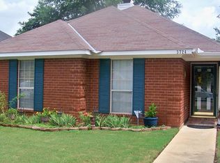 3724 Carriage Oaks Dr, Montgomery, AL 36116