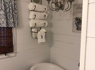 515 Greenbriar Rd, Greensboro, NC 27405