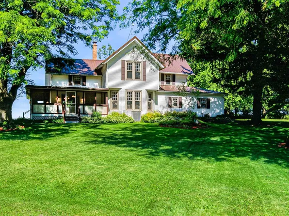 N7295 Manske Rd, Lake Mills, WI 53551