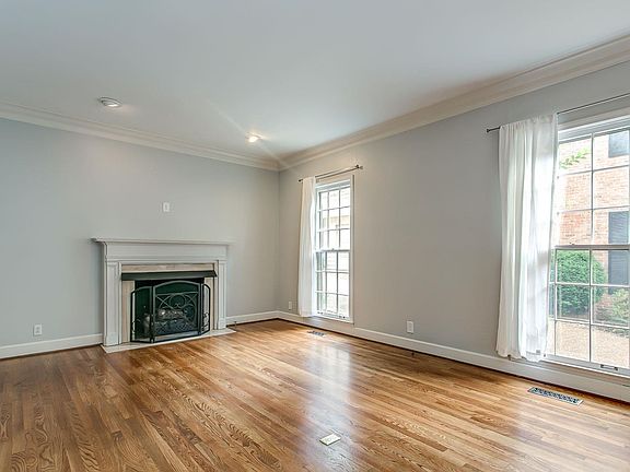 2nd image of 153D Woodmont Blvd