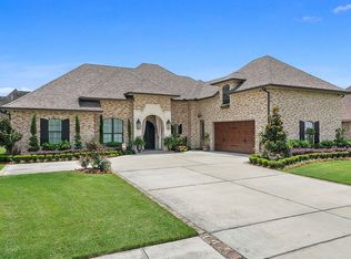 307 Lac Iberville Dr, Luling, LA 70070