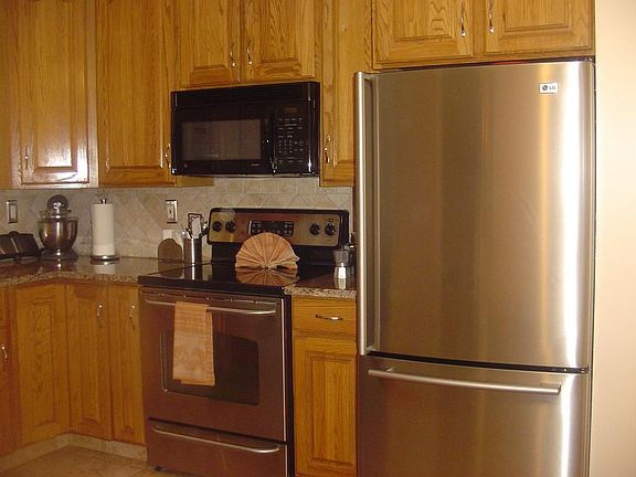4th image of 531 Swanson Dr