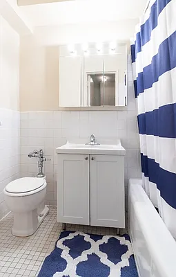 Rented by Charles H. Greenthal Management Corp | media 4