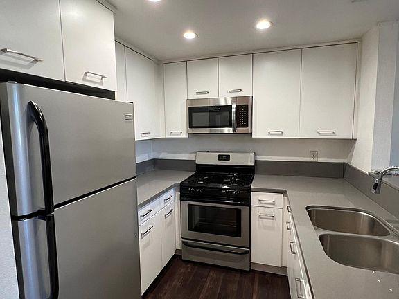 909 N Gardner St APT 101, West Hollywood, CA 90046 | Zillow