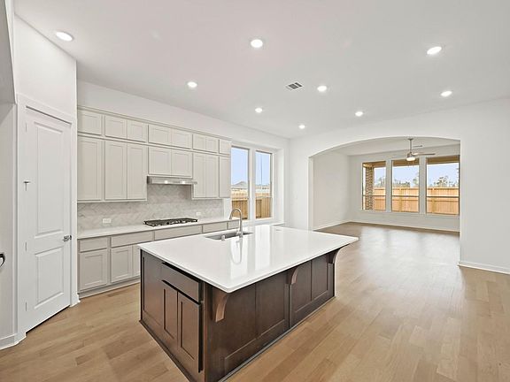 2nd image of 111 Silverbow Creek Way