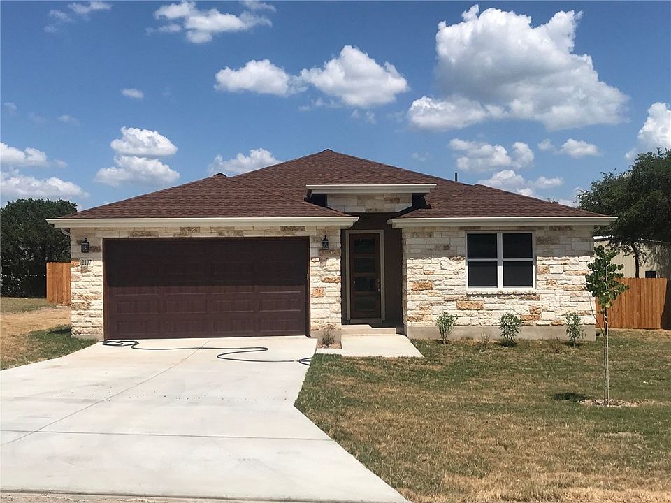 1st image of 2107 American Dr