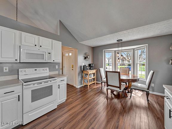 5th image of 7320 Orchard Lake Blvd