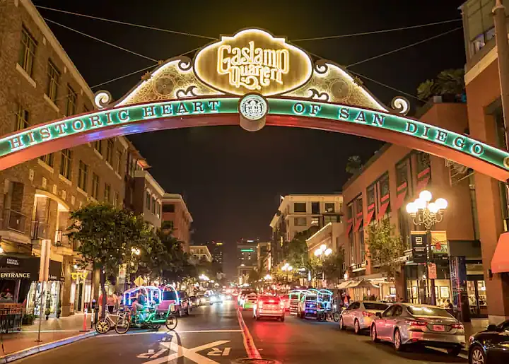 You can also explore the night life of Gaslamp Quarter, the heart & soul of downtown San Diego.