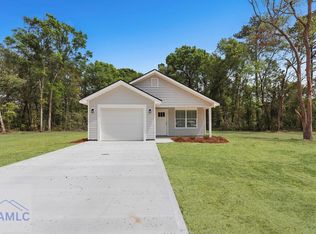 151 Arabian Ln, Jesup, GA 31545