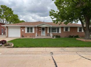 1811 W F St, North Platte, NE 69101