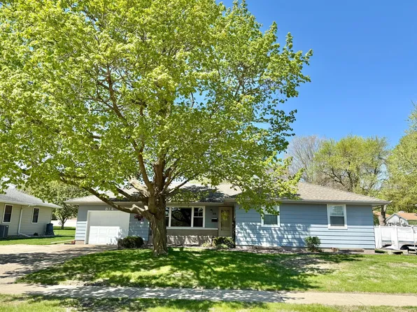 814 S Orient St, Fairmont, MN 56031