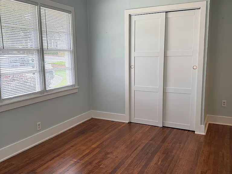 Bedroom #2 - en suite bathroom, 2 closets