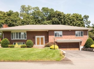 24 Lawndale Rd, Stoneham, MA 02180