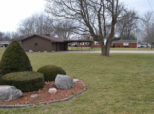 305 S Madison St, Mulberry, IN 46058