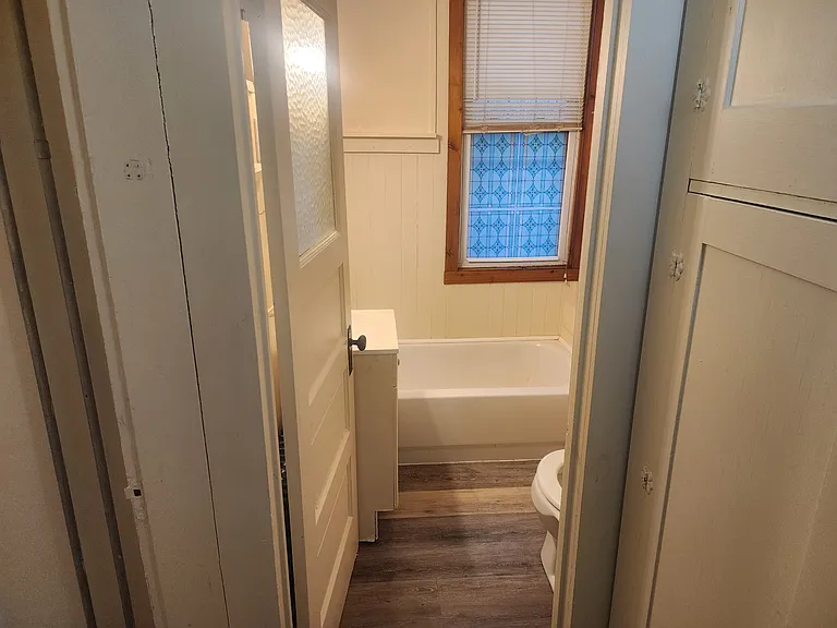 19 N Lee St #1 — Photo 9