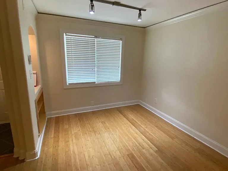 760 E Campus Rd — Photo 5