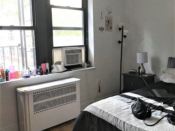 4th image of 210 E 38th St APT 2H